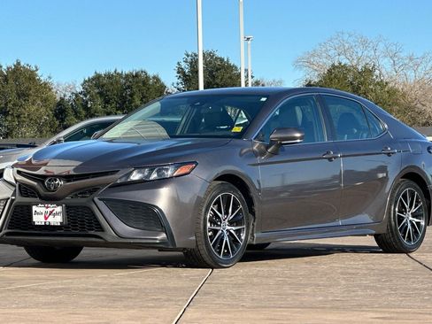 Certified 2024 Toyota Camry SE image 10