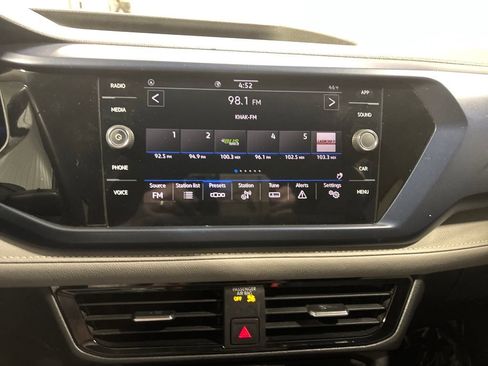 Used 2023 Volkswagen Taos SE image 20