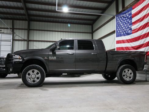 Used 2017 RAM 2500 Laramie w/ Protection Group AWD/4WD image 5