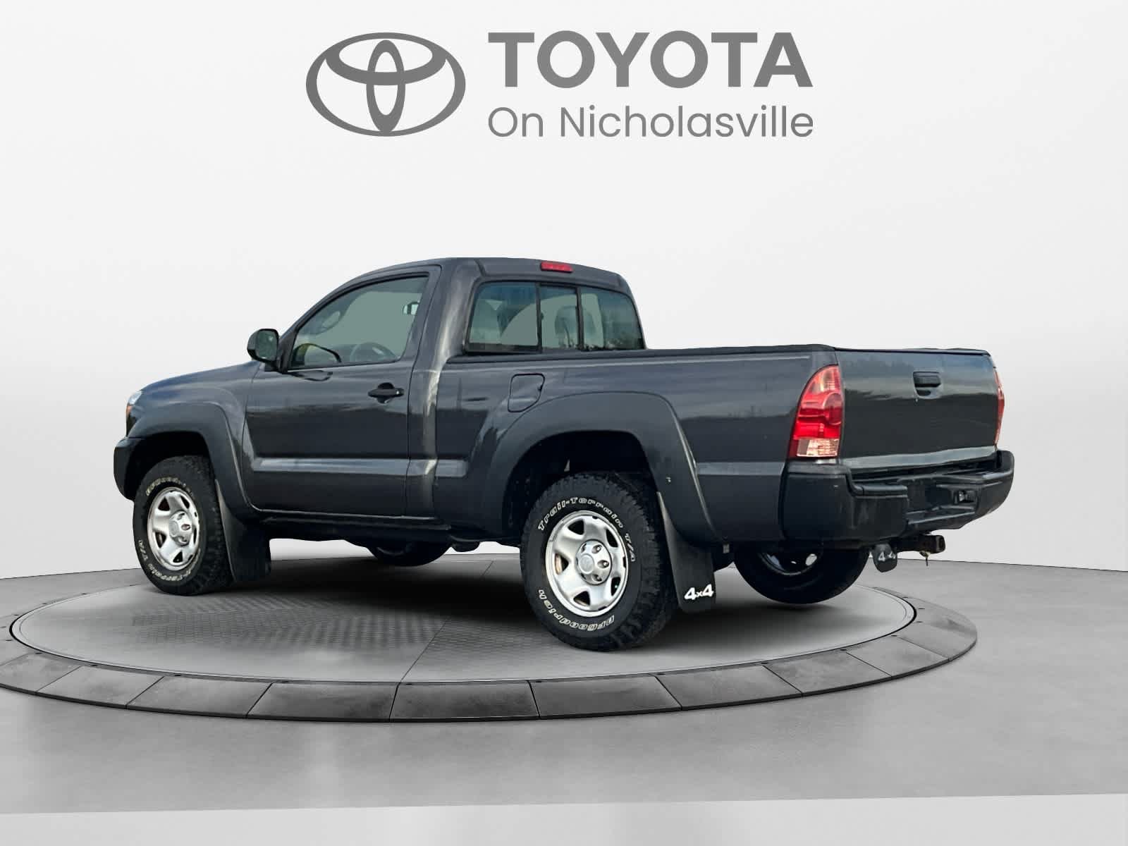 Used 2012 Toyota Tacoma 4x4 Regular Cab image 3