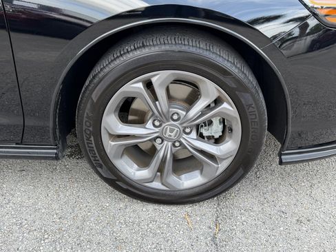 Used 2023 Honda Accord EX-L image 18