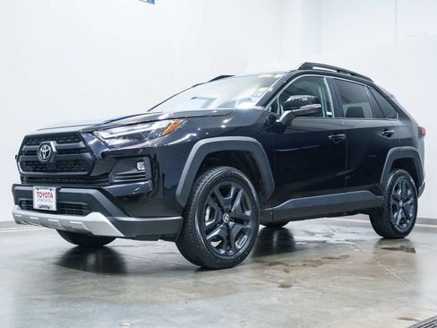 Used 2024 Toyota RAV4 Adventure AWD/4WD image 3