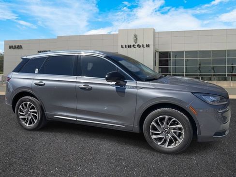 Used 2022 Lincoln Corsair FWD w/ Equipment Group 101A image 1