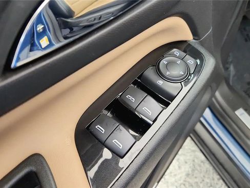Used 2024 Chevrolet Equinox Premier FWD image 31