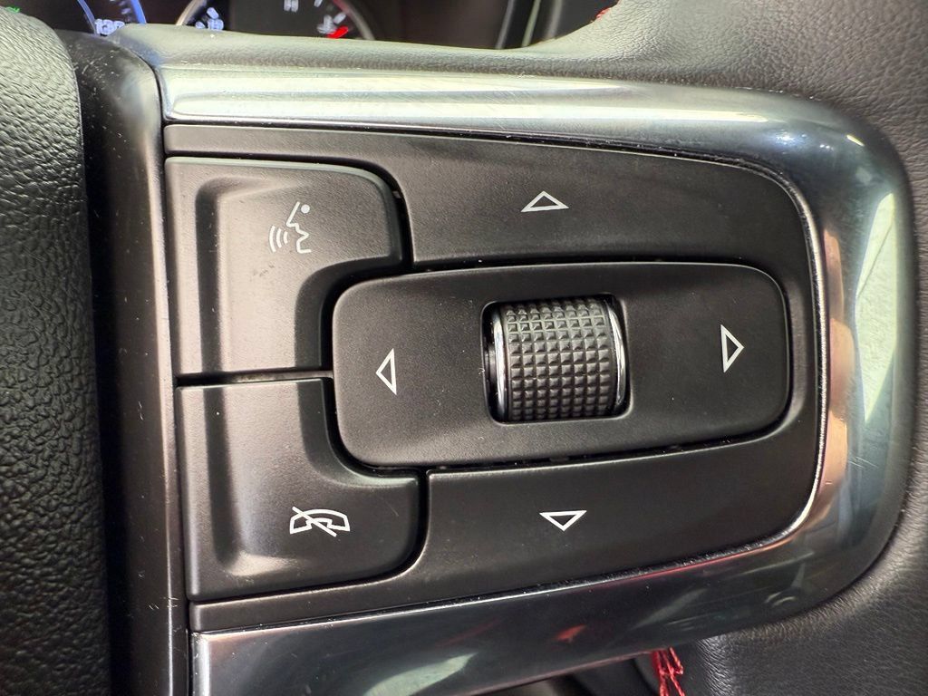 Used 2023 Chevrolet Blazer RS w/ Enhanced Convenience Package FWD image 31