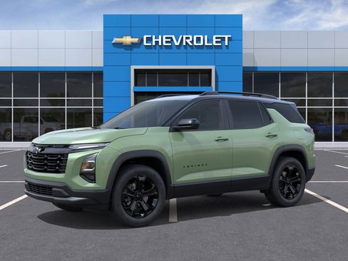 New 2026 Chevrolet Equinox LT image 2