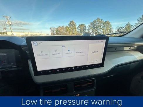 Used 2025 Ford Maverick Lariat w/ 4K Tow Package image 37