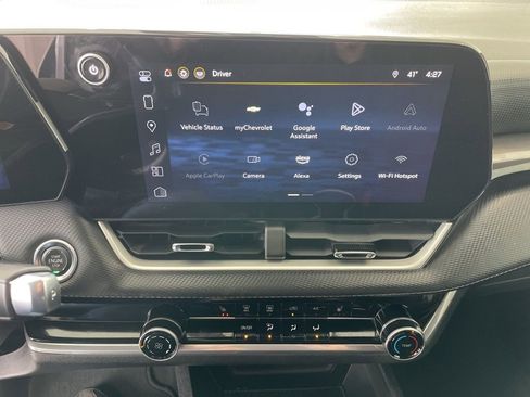 Used 2025 Chevrolet Equinox LT AWD/4WD image 13