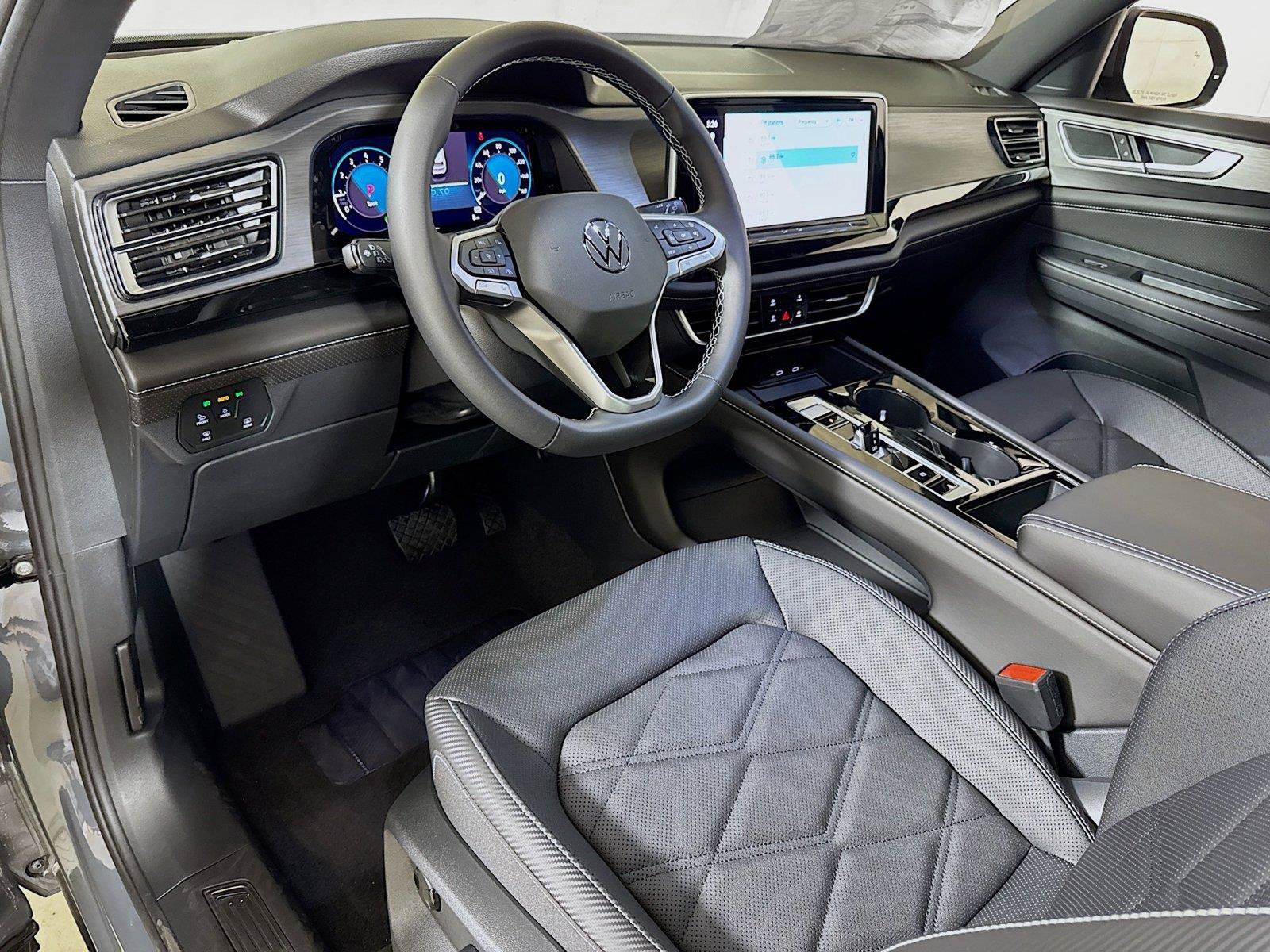 New 2026 Volkswagen Atlas Cross Sport SE FWD image 5