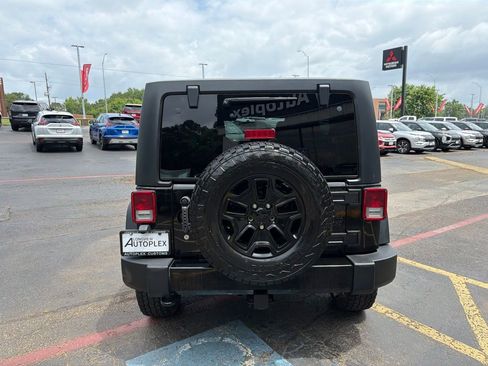Used 2018 Jeep Wrangler Unlimited Sport AWD/4WD image 7