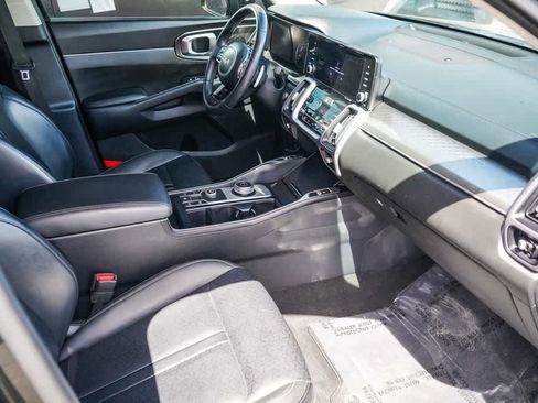 Certified 2023 Kia Sorento EX w/ Panoramic Sunroof Package FWD image 15