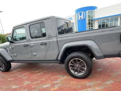 Used 2022 Jeep Gladiator Overland w/ Popular Equipment Package AWD/4WD image 7