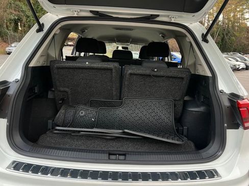 Used 2019 Volkswagen Tiguan S image 28
