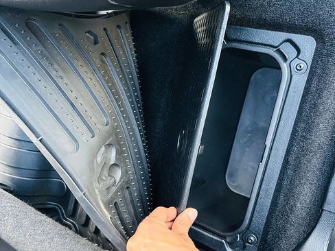 Used 2014 RAM 1500 Laramie w/ Convenience Group image 33