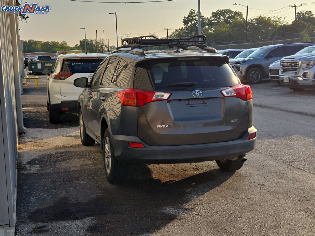 Used 2013 Toyota RAV4 XLE FWD image 6