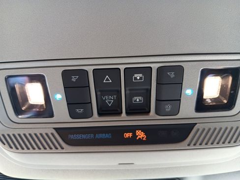 Used 2022 Ford Explorer XLT w/ Equipment Group 202A image 17