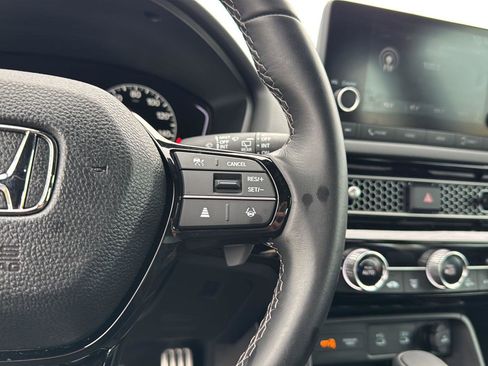 Used 2025 Honda Civic Sport image 19