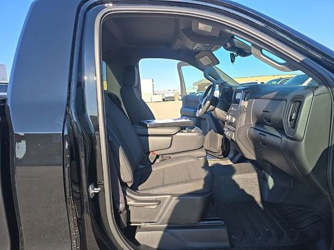 Used 2025 GMC Sierra 1500 Pro w/ Pro Value Package image 13