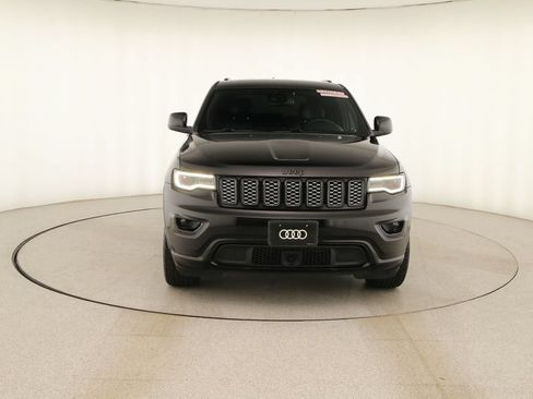 Used 2021 Jeep Grand Cherokee Laredo X RWD image 11