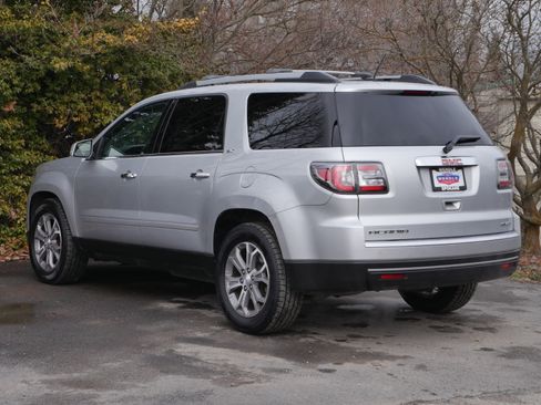 Used 2013 GMC Acadia SLT image 18