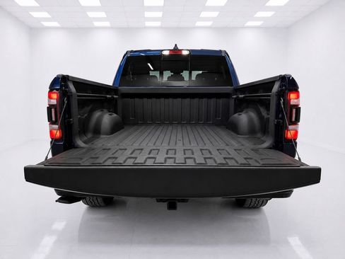 Used 2020 RAM 1500 Big Horn w/ Built-to-serve Edition AWD/4WD image 13