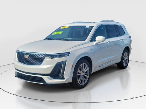 Used 2024 Cadillac XT6 Premium Luxury w/ Technology Package AWD/4WD image 2