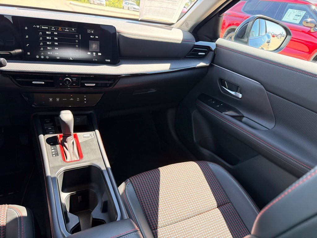 Used 2026 Nissan Kicks SR FWD image 20