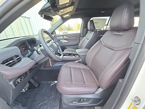 New 2026 Ford Explorer Platinum image 13