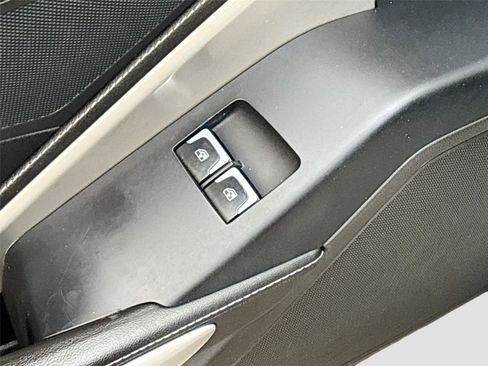 Used 2019 Chevrolet Corvette Stingray Coupe w/ 1LT image 18