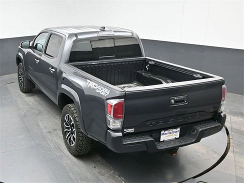 Used 2020 Toyota Tacoma TRD Sport w/ Blackout Package image 36