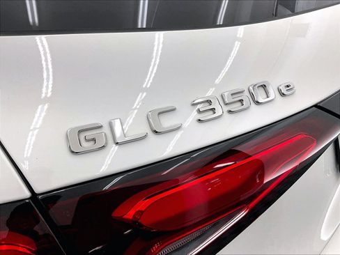 Certified 2025 Mercedes-Benz GLC 350e 4MATIC image 32