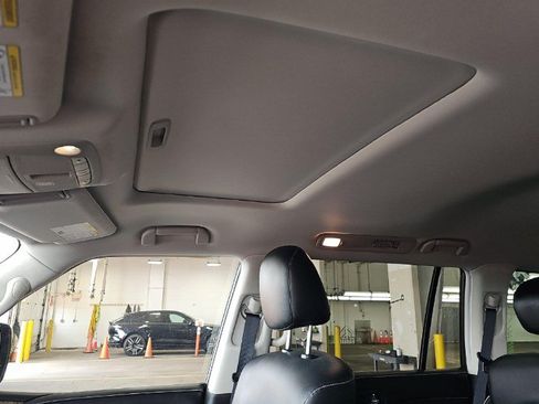 Used 2023 INFINITI QX80 Premium Select w/ Cargo Package AWD/4WD image 9