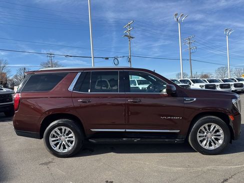 Used 2023 GMC Yukon SLT w/ Max Trailering Package image 6