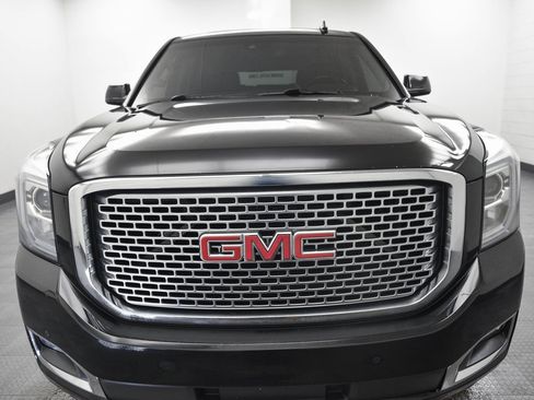 Used 2015 GMC Yukon Denali w/ Premium Package image 2