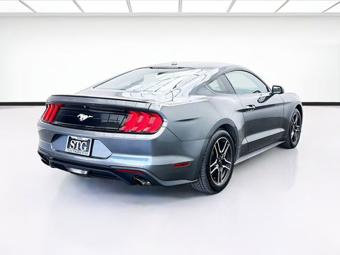 Used 2019 Ford Mustang Premium RWD image 4