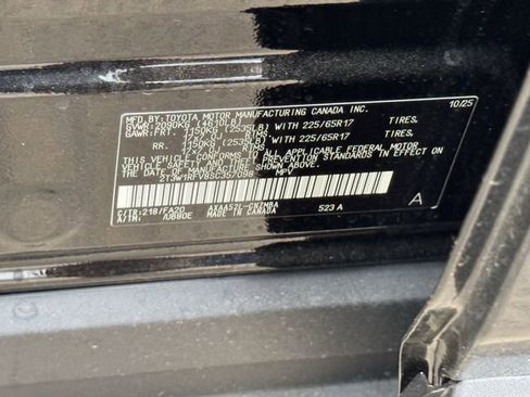 Used 2025 Toyota RAV4 XLE image 9