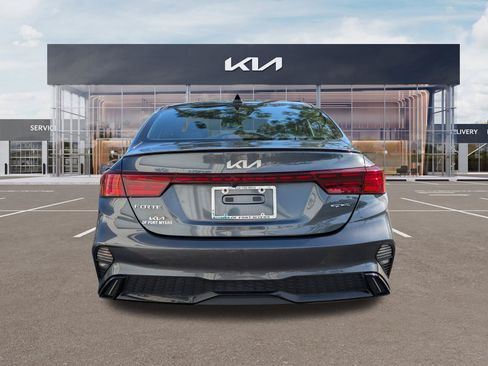 Certified 2023 Kia Forte GT-Line w/ GT-Line Premium Package FWD image 5