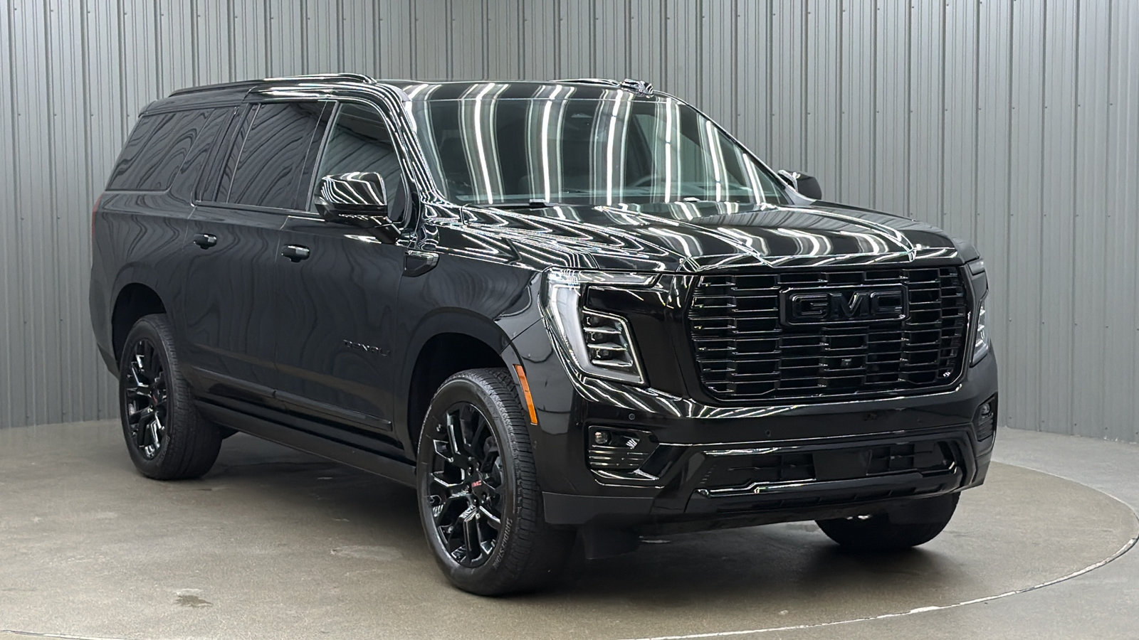 Used 2026 GMC Yukon XL Denali w/ Sun & Power Step Package AWD/4WD image 7