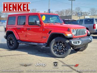 Used 2025 Jeep Wrangler Unlimited Sahara video 1