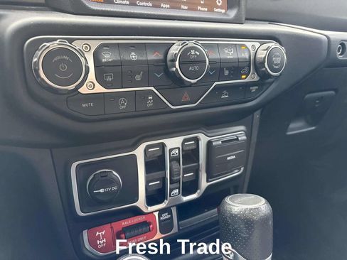 Used 2021 Jeep Gladiator Mojave AWD/4WD image 15
