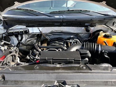 Used 2013 Ford F150 XLT w/ XLT Chrome Pkg image 32