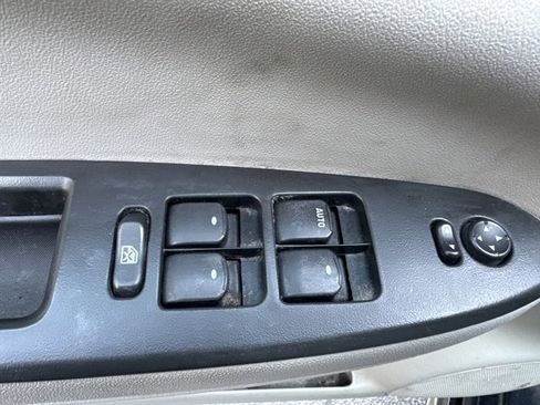 Used 2013 Chevrolet Impala LT w/ LT Sunroof Package image 8