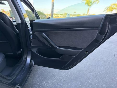 Used 2021 Tesla Model 3 Standard Range Plus RWD image 22