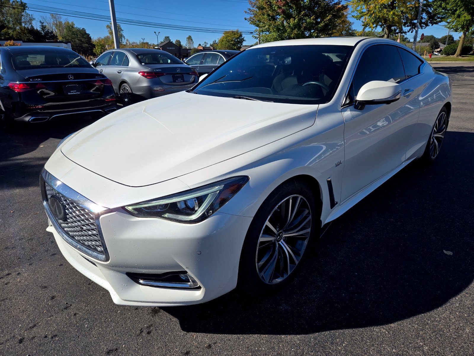 Used 2020 INFINITI Q60 3.0t Luxe w/ Essential Package AWD/4WD image 1