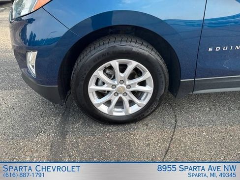 Used 2020 Chevrolet Equinox LT w/ Driver Convenience Package AWD/4WD image 9