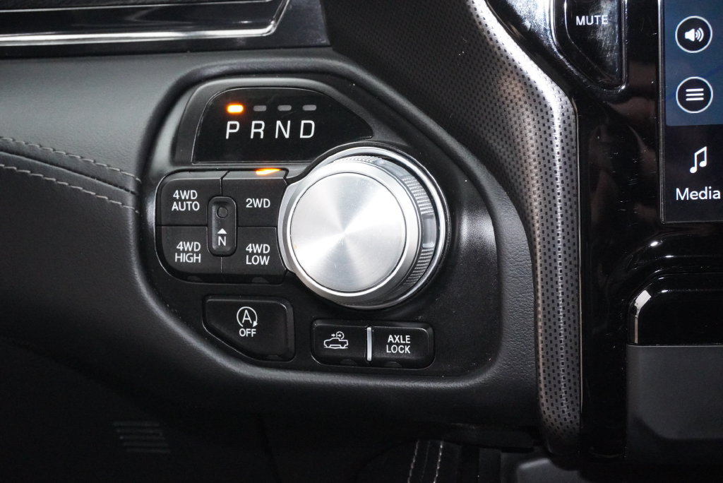 Used 2024 RAM 1500 Limited AWD/4WD image 20
