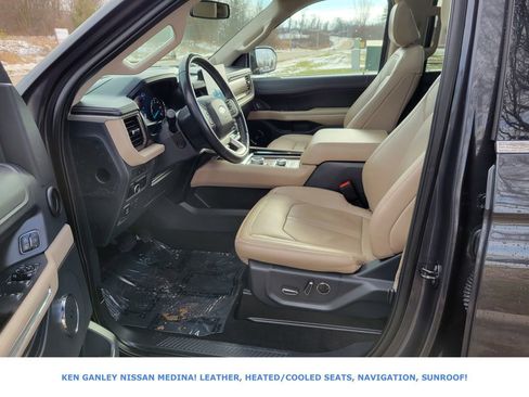Used 2024 Ford Expedition Limited image 38