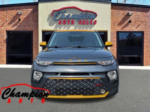 Used 2020 Kia Soul GT-Line FWD image 10