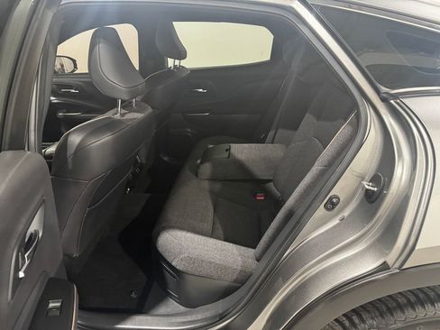 Used 2023 Toyota Crown XLE image 19