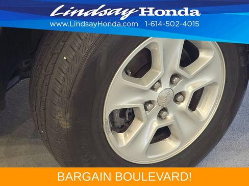 Used 2016 Jeep Grand Cherokee Laredo w/ Quick Order Package 23E AWD/4WD image 25